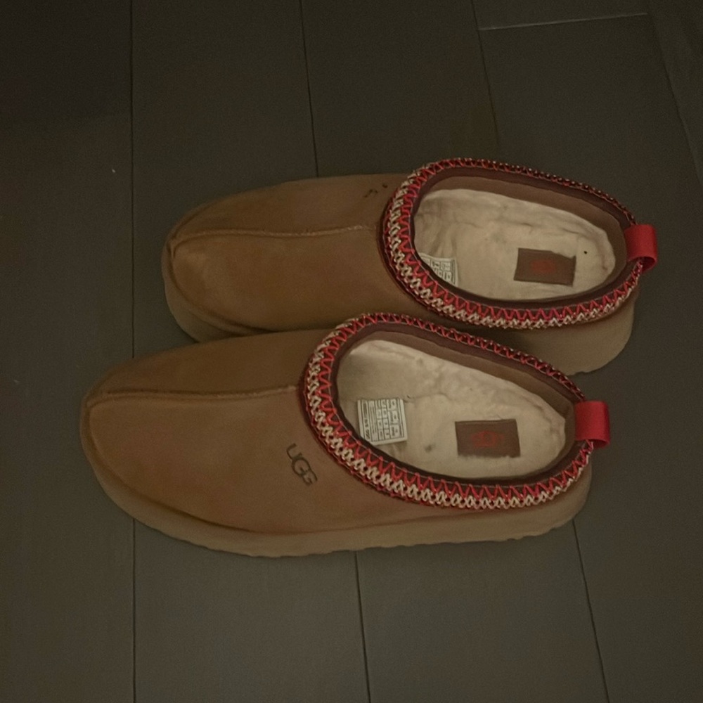 Ugg Tasman Platform Slippers!
